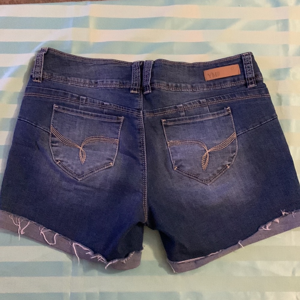 Wanna Betta Butt? YMI Shorts - Picture 7 of 13